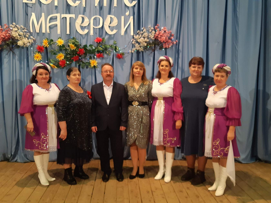 Тематическая программа к дню матери "Берегите матерей"