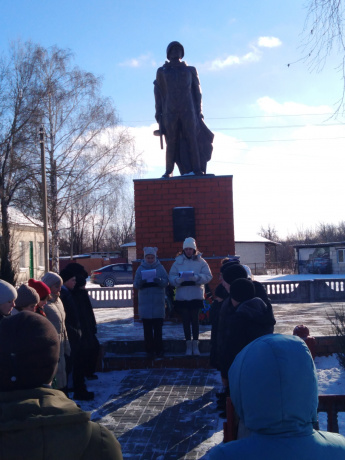 12 января Волоконовцы почтили память героев в честь Дня освобождения села от немецко-фашистских захватчиков.